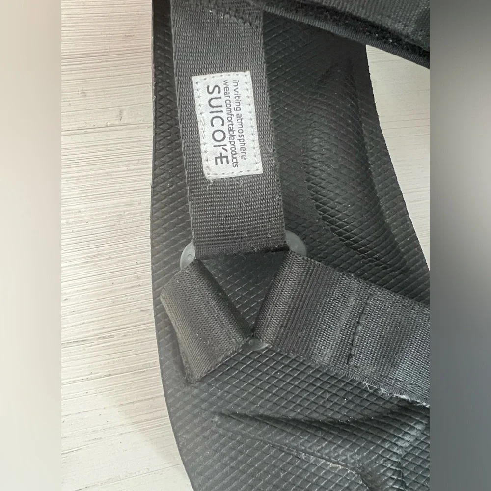Suicoke men’s black stylish sandals